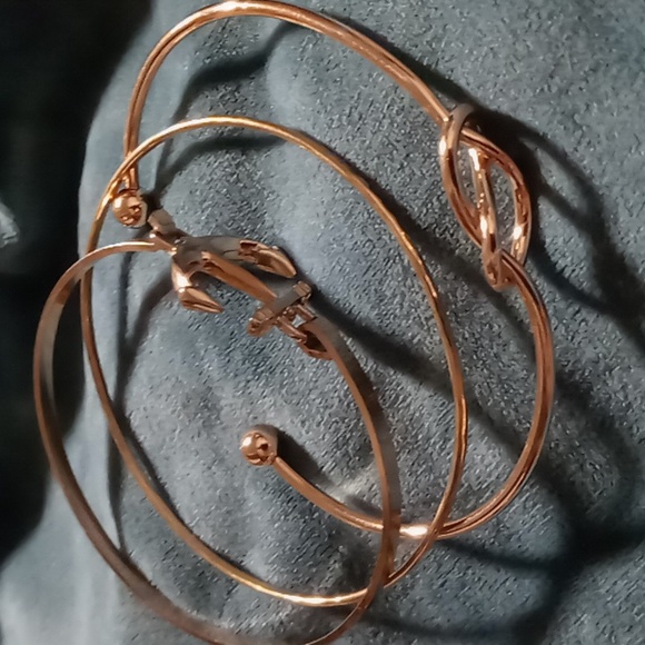 Knot cuff style bracelet & anchor 1 bangle gold tone all three. - Picture 3 of 6